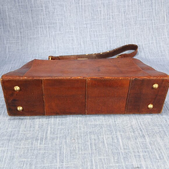 1950s Vintage Alligator Square Box Purse by Sydney of California - Picture 4 of 9